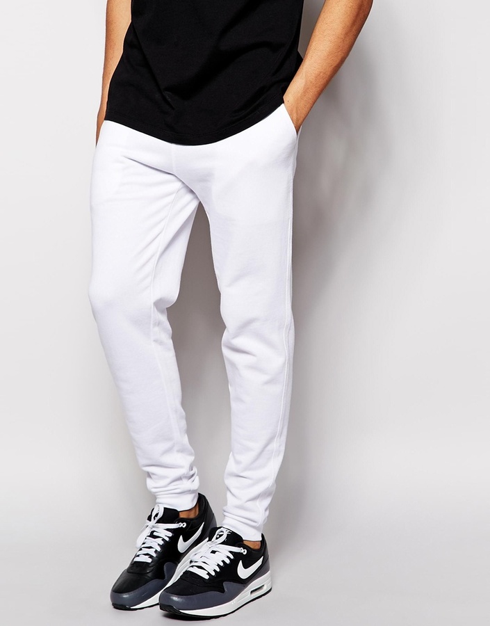 Мужские белые спортивные штаны от Asos, 2,099 руб.