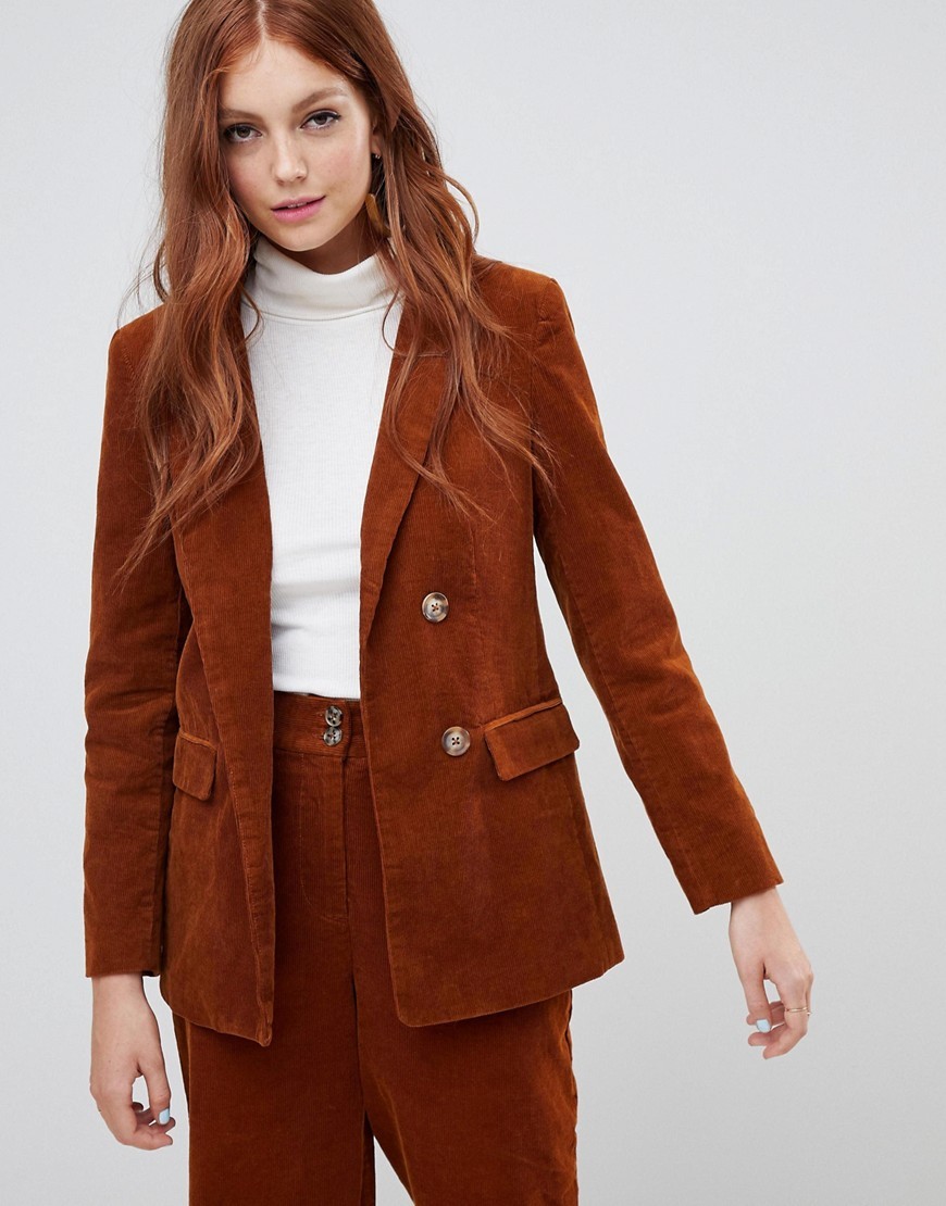 Женский оранжевый вельветовый пиджак от New Look, 2,409 руб.