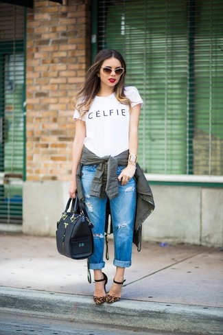Женские футболки к джинсам