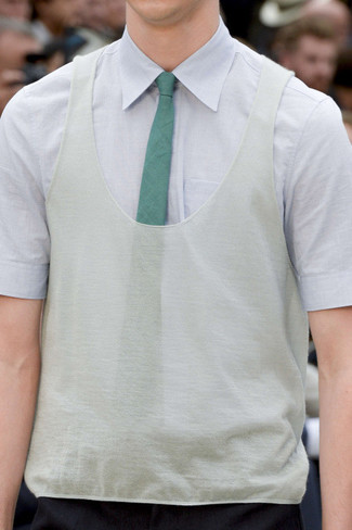 Рубашка с короткими рукавами и с галстуком