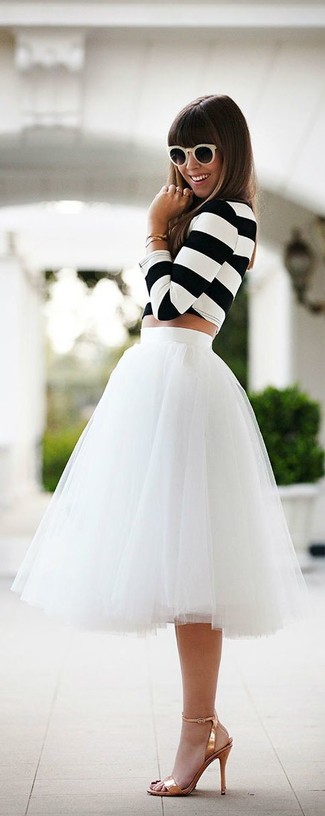 Белая юбка с черным верхом