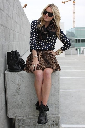 Леопардовая юбка с блузкой