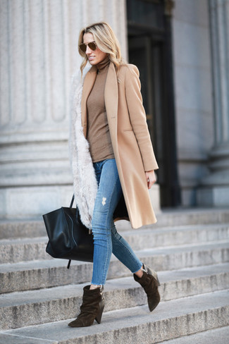 Женские джинсы и пальто