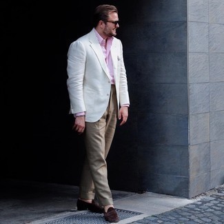 С чем носить белый пиджак мужчине – 500+ фото