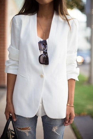 Модный женский белый пиджак