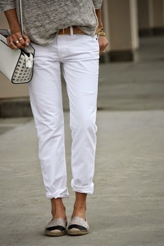 Белые джинсы трубы с чем носить