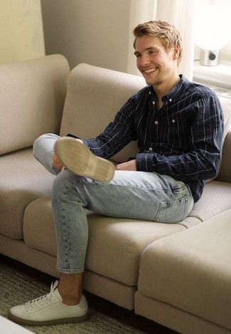 С чем носить вареные джинсы мужчине