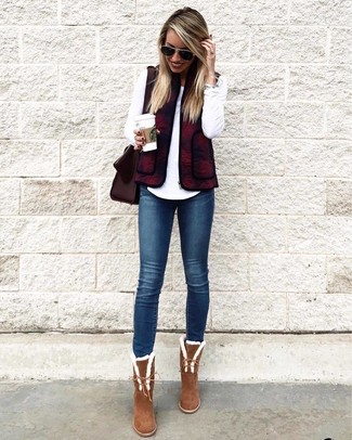 Как носить ботильоны с жилетом