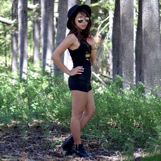 Как носить ботильоны с майкой