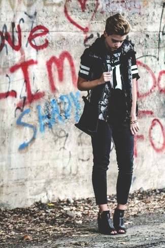 Как носить ботильоны с безрукавкой