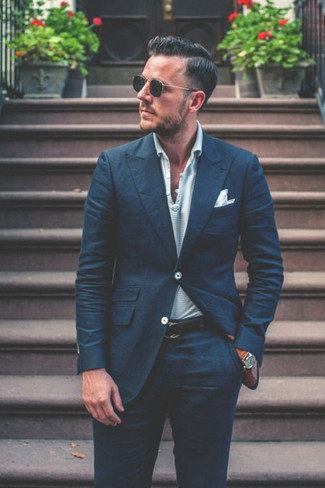 С чем носить бирюзовую футболку-поло мужчине