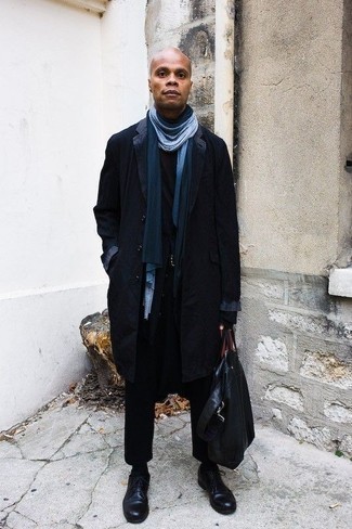 С чем носить бирюзовый шарф мужчине