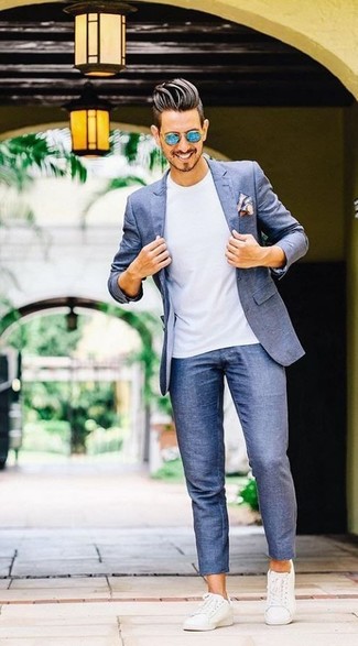 С чем носить бирюзовые солнцезащитные очки мужчине