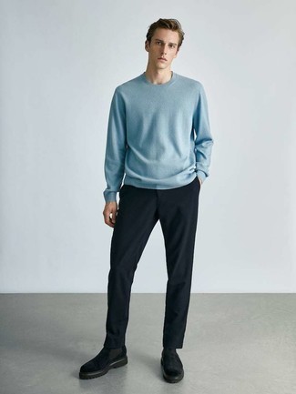 С чем носить бирюзовый свитер мужчине