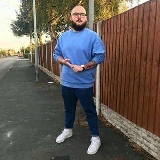 С чем носить бирюзовый свитер мужчине