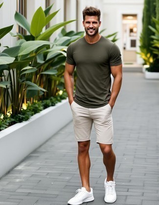 С чем носить кроссовки мужчине