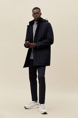 Как носить кроссовки с паркой мужчине