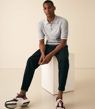 Как носить кроссовки с футболкой-поло мужчине