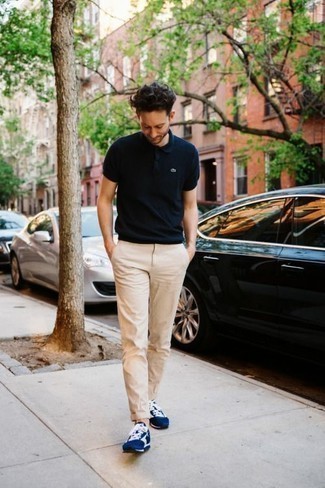 Как носить кроссовки с футболкой-поло мужчине