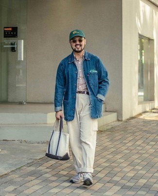 Как носить кроссовки с курткой-рубашкой мужчине