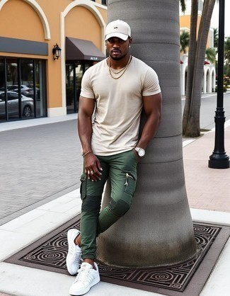 С чем носить бейсболку мужчине