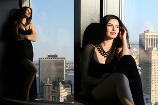 С чем носить колье из бисера