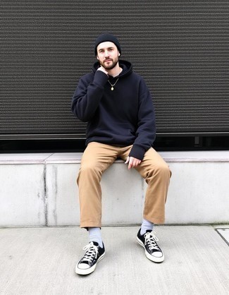 С чем носить шапку мужчине