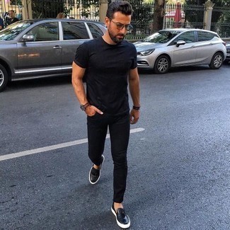 С чем носить бежевый браслет из бисера мужчине