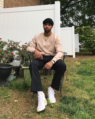 С чем носить бежевый браслет из бисера мужчине