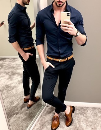 С чем носить бежевый ремень мужчине