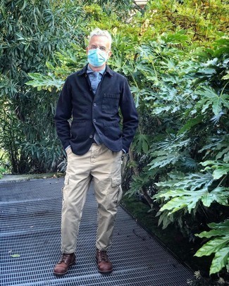 Какие куртки-рубашки носить с бежевыми брюками карго