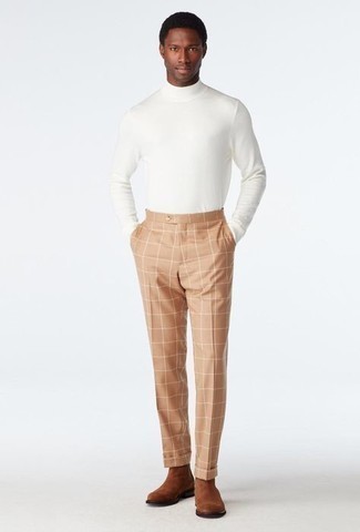 С чем носить бежевые брюки чинос в клетку