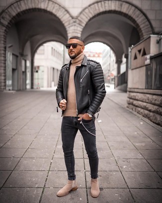 Какие косухи носить с бежевыми ботинками челси мужчине