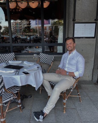 Какие кроссовки носить с бежевыми брюками чинос