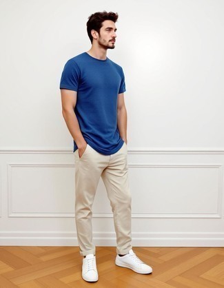 С чем носить бежевые брюки чинос