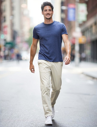 Какие низкие кеды носить с бежевыми брюками чинос