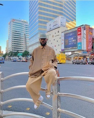 Какие сандалии носить с бежевыми брюками чинос