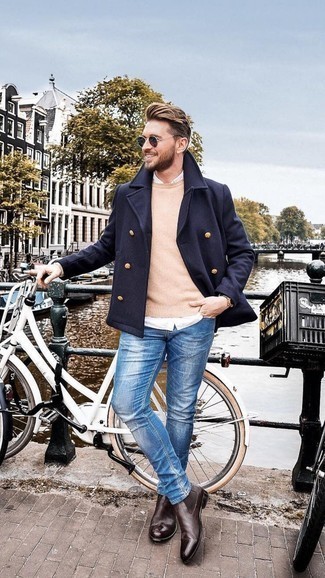 Какое полупальто носить с бежевым свитером с круглым вырезом