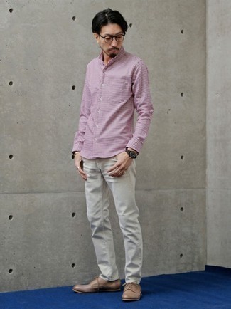 Какие джинсы носить с бежевыми туфлями дерби