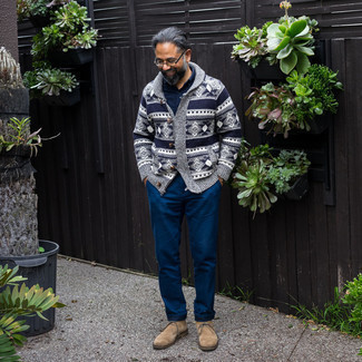 Какие кардиганы носить с бежевыми ботинками дезертами