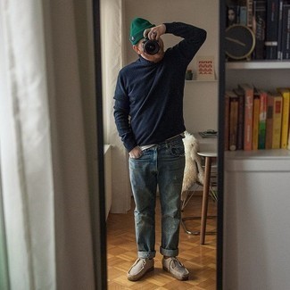 Какие водолазки носить с бежевыми ботинками дезертами