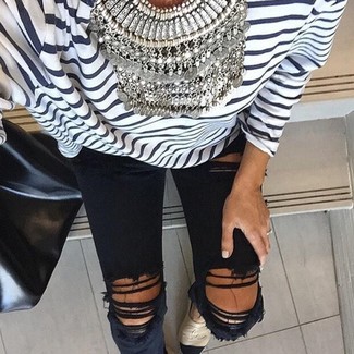 С чем носить бежевые эспадрильи женщине