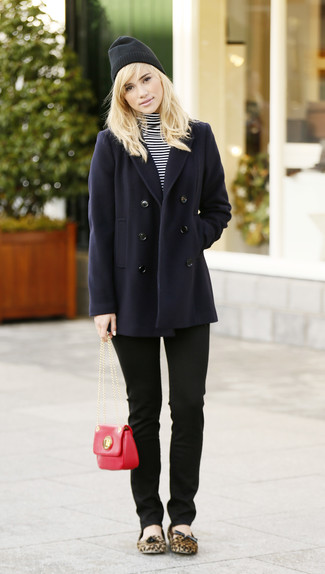 С чем носить бежевые туфли на плоской подошве