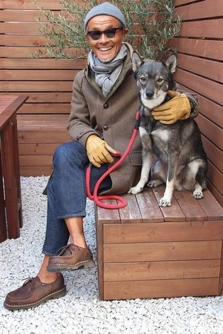 С чем носить бежевые перчатки мужчине