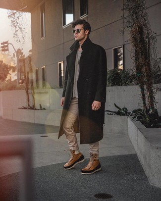 Какие длинные пальто носить с бежевыми джинсами