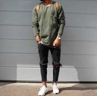 С чем носить бежевый кожаный рюкзак мужчине