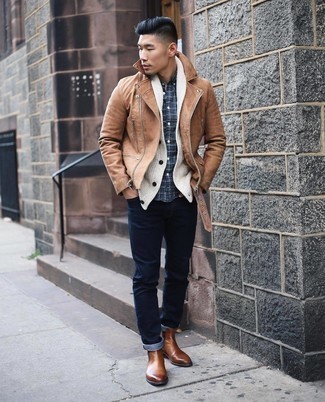 С чем носить бежевую кожаную косуху мужчине