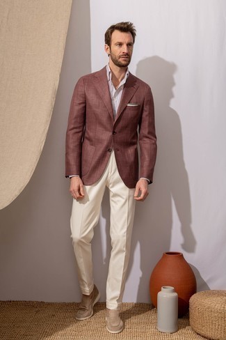 С чем носить бежевые кожаные лоферы мужчине