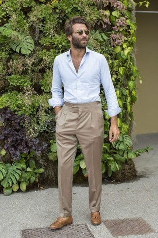 С чем носить бежевые кожаные лоферы с кисточками