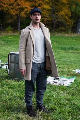 С чем носить бежевое длинное пальто